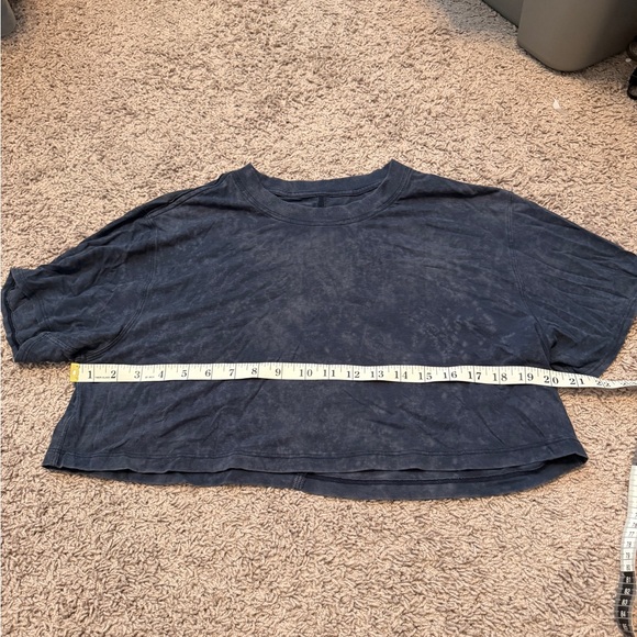 Lululemon women’s all yours cropped tee tie dye wash size *6 - Picture 3 of 6